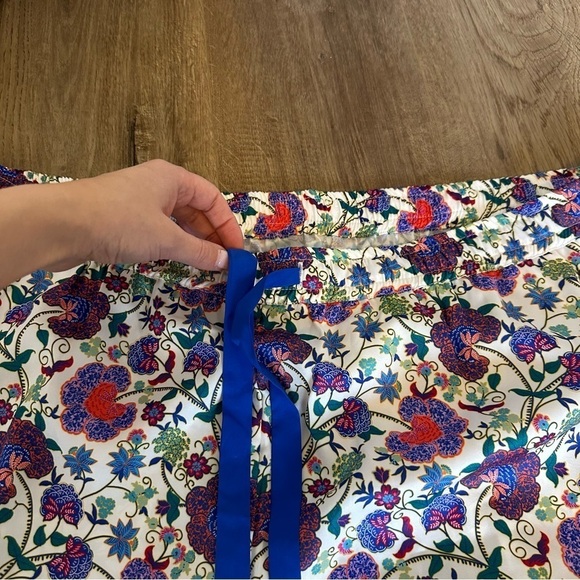 Summersalt The Could 9 Silky Pajama Set Shirt Shorts Floral Size 2XL Women’s - Picture 5 of 12